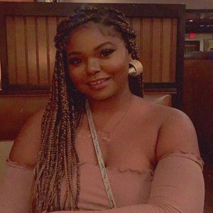 Meet your Posher, Ebony